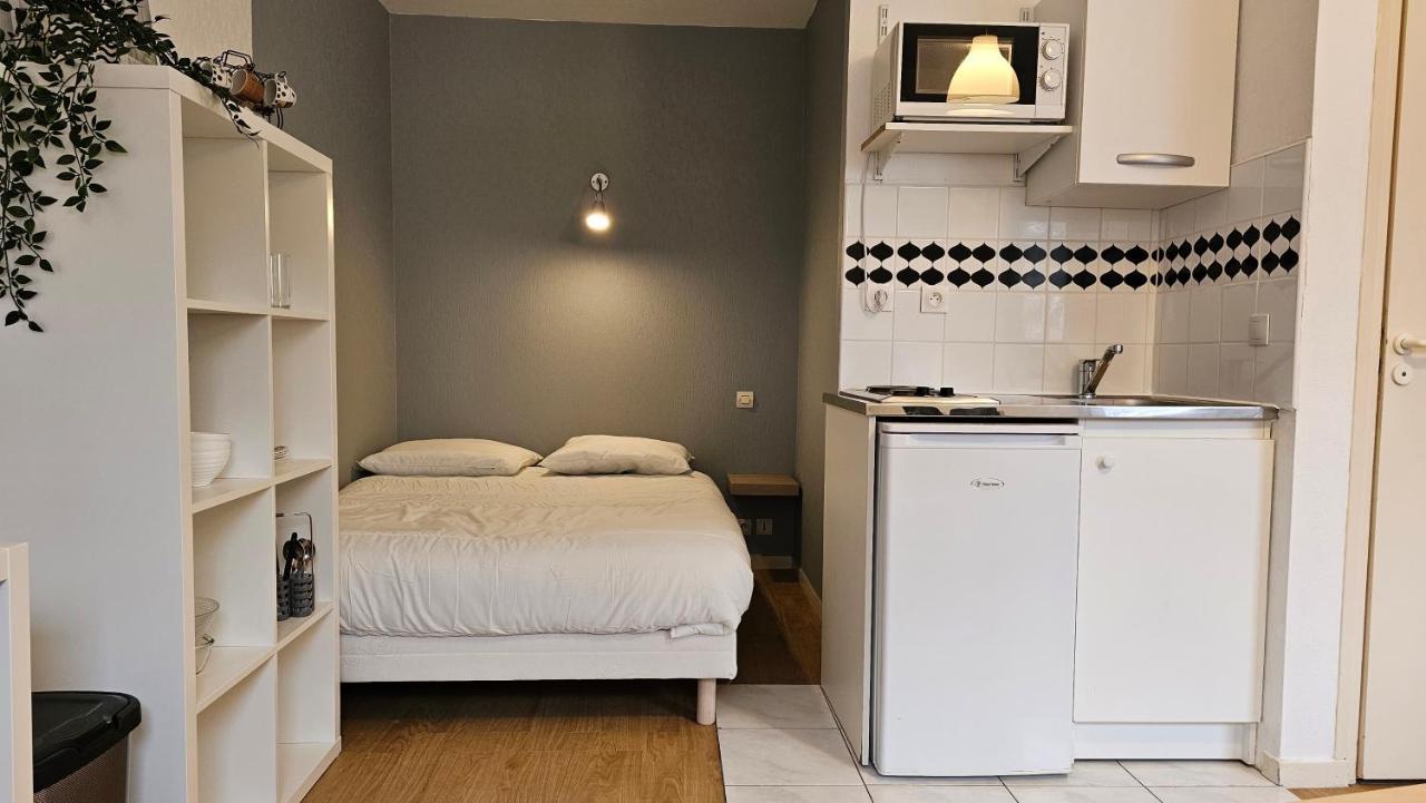 Studio Calme Proche Centre Reims Exteriör bild